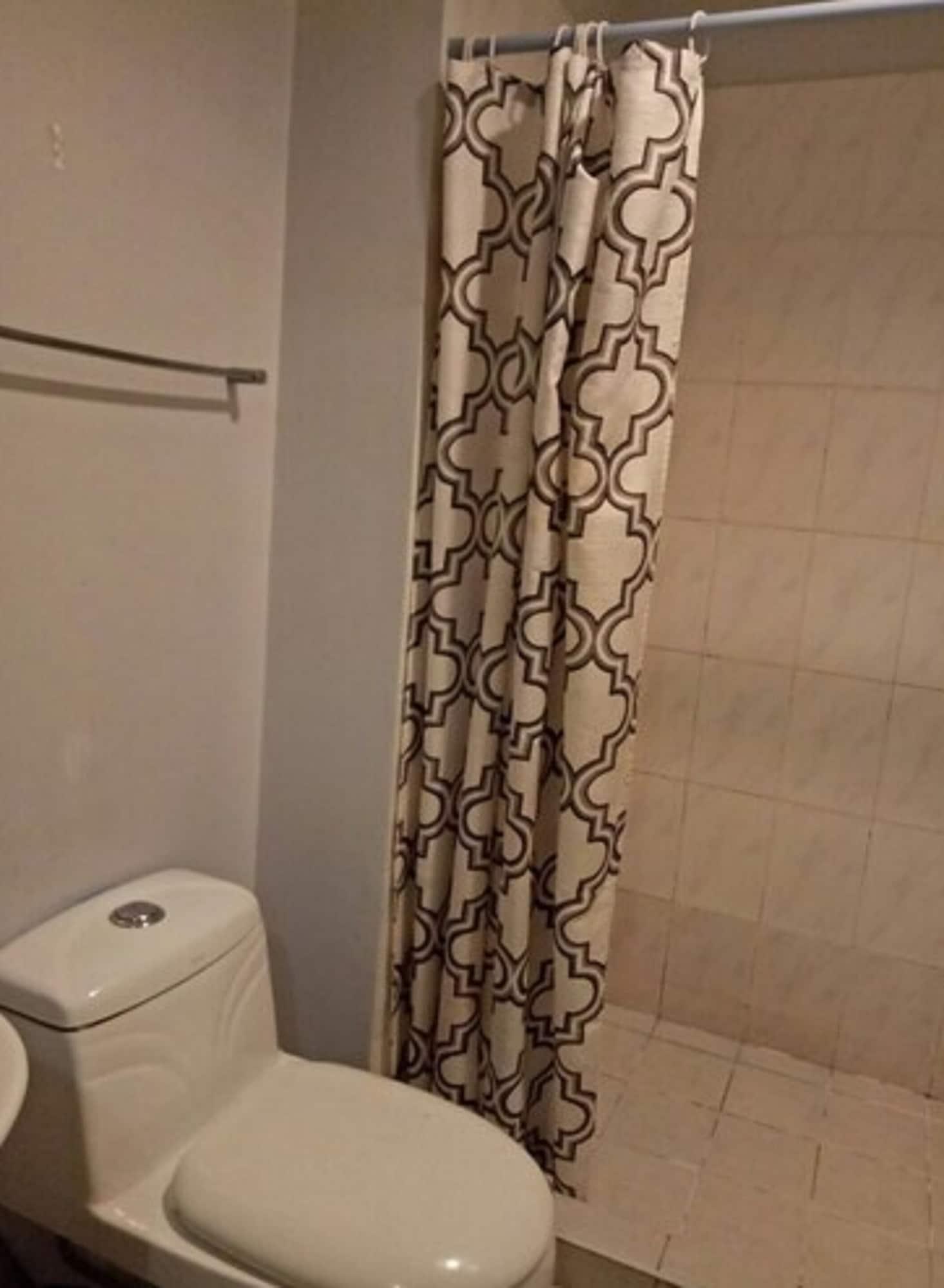 Dragonlink Suites Макати Экстерьер фото